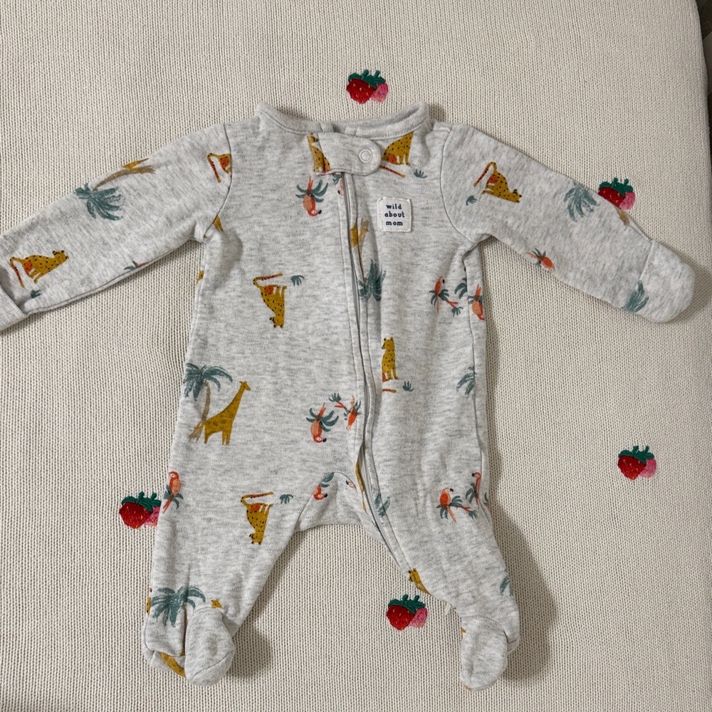 🎉5 for 🎉$20 (Baby) 
 Gray Animal Print Kids Onesie